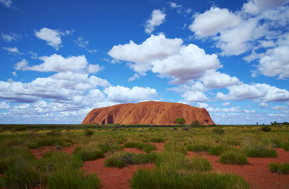 Landschaftsmotiv und Ayers Rock in Australien