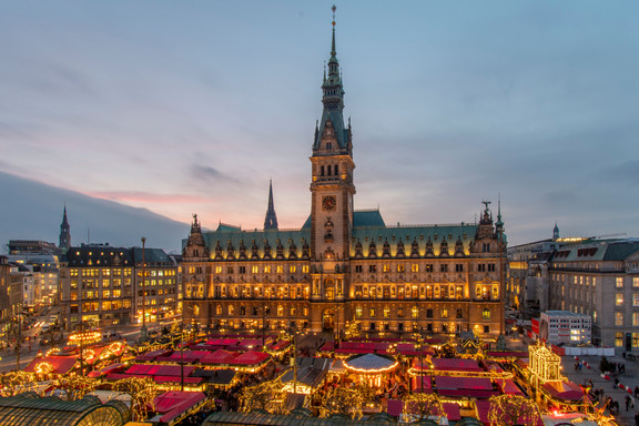 Hamburg Rathaus zu Weihnachten