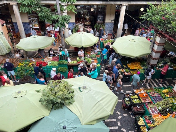 Obst und Gemüsemarkt auf Madeira