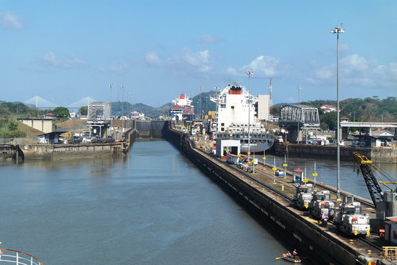 Miraflor Locks Panamakanal
