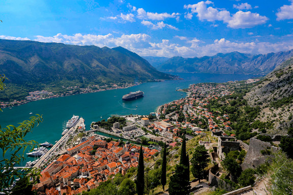 Traumziele im Mare Mediterraneum Panoramabild von Kotor