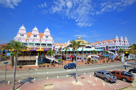 Bunte Häuser in Oranjestad