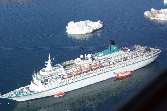 MS Artania in Grönland