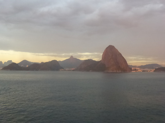 Einfahrt in den Hafen von Rio de Janeiro