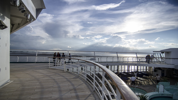 MS Artania Abendstimmung